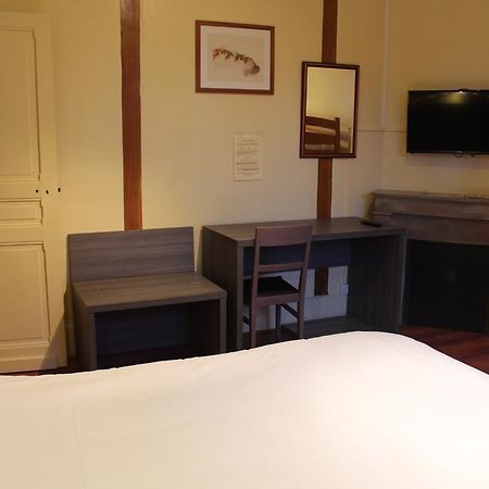 Auberge De La Fontaine Aubigny-sur-Nère Extérieur photo