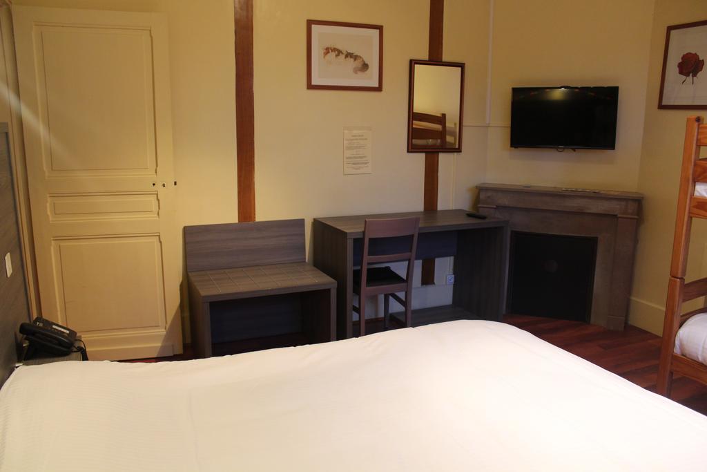 Auberge De La Fontaine Aubigny-sur-Nère Extérieur photo