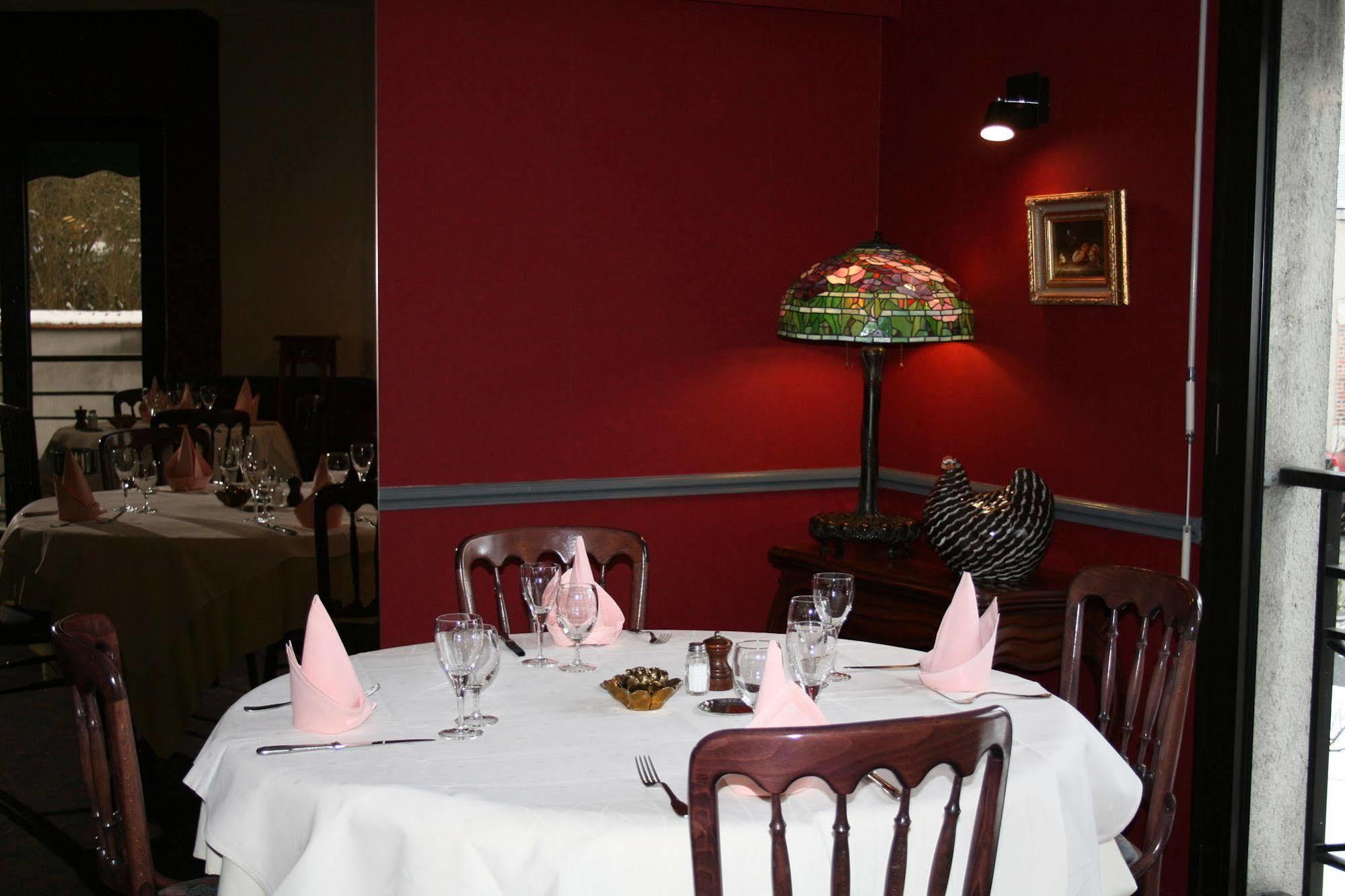 Auberge De La Fontaine Aubigny-sur-Nère Extérieur photo