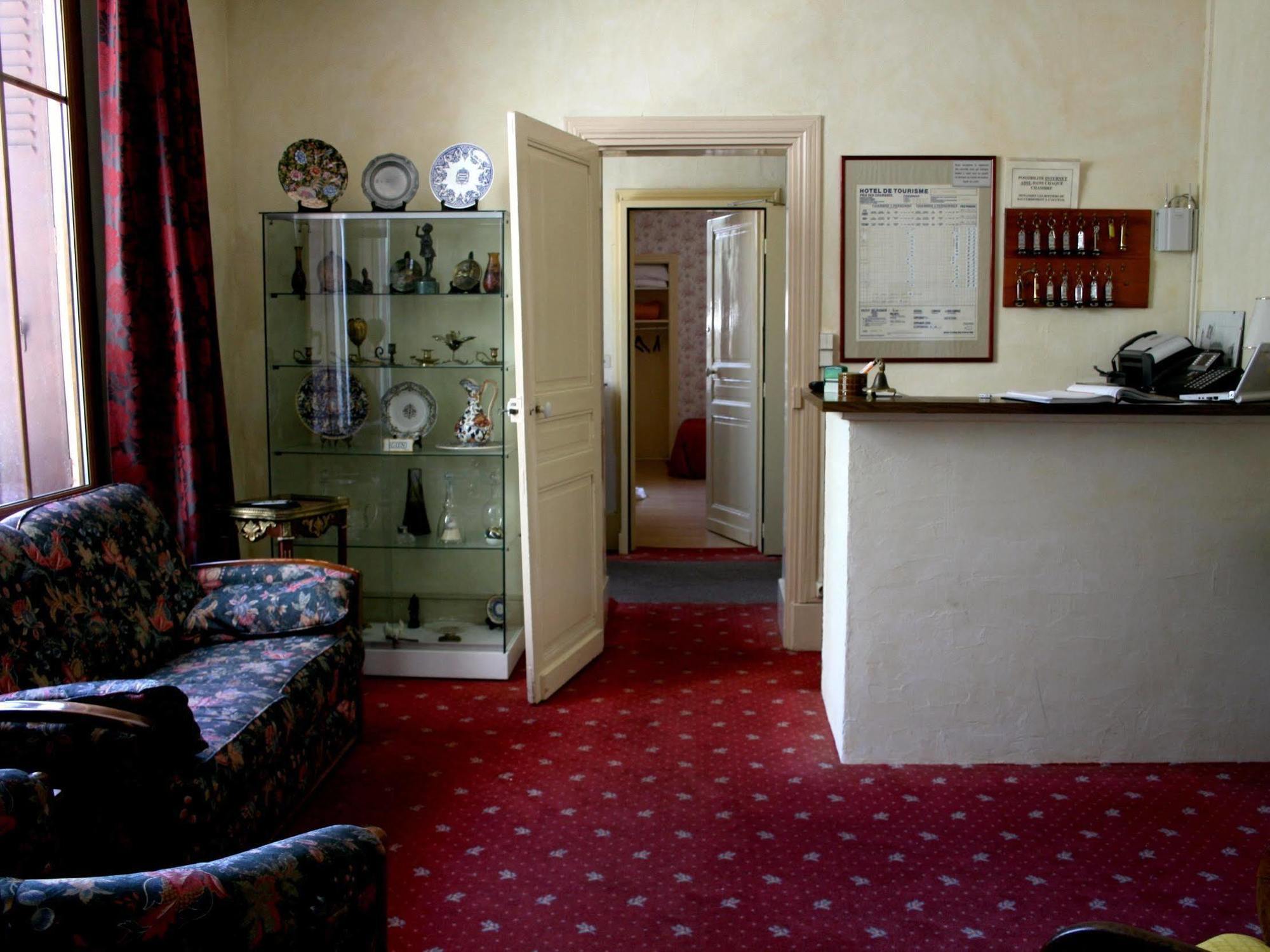 Auberge De La Fontaine Aubigny-sur-Nère Extérieur photo